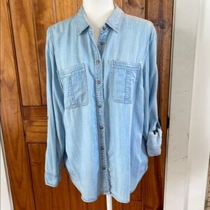 Talbots Chambray Denim Button down shirt Petite Large Blue 3/4 sleeve Lyocell